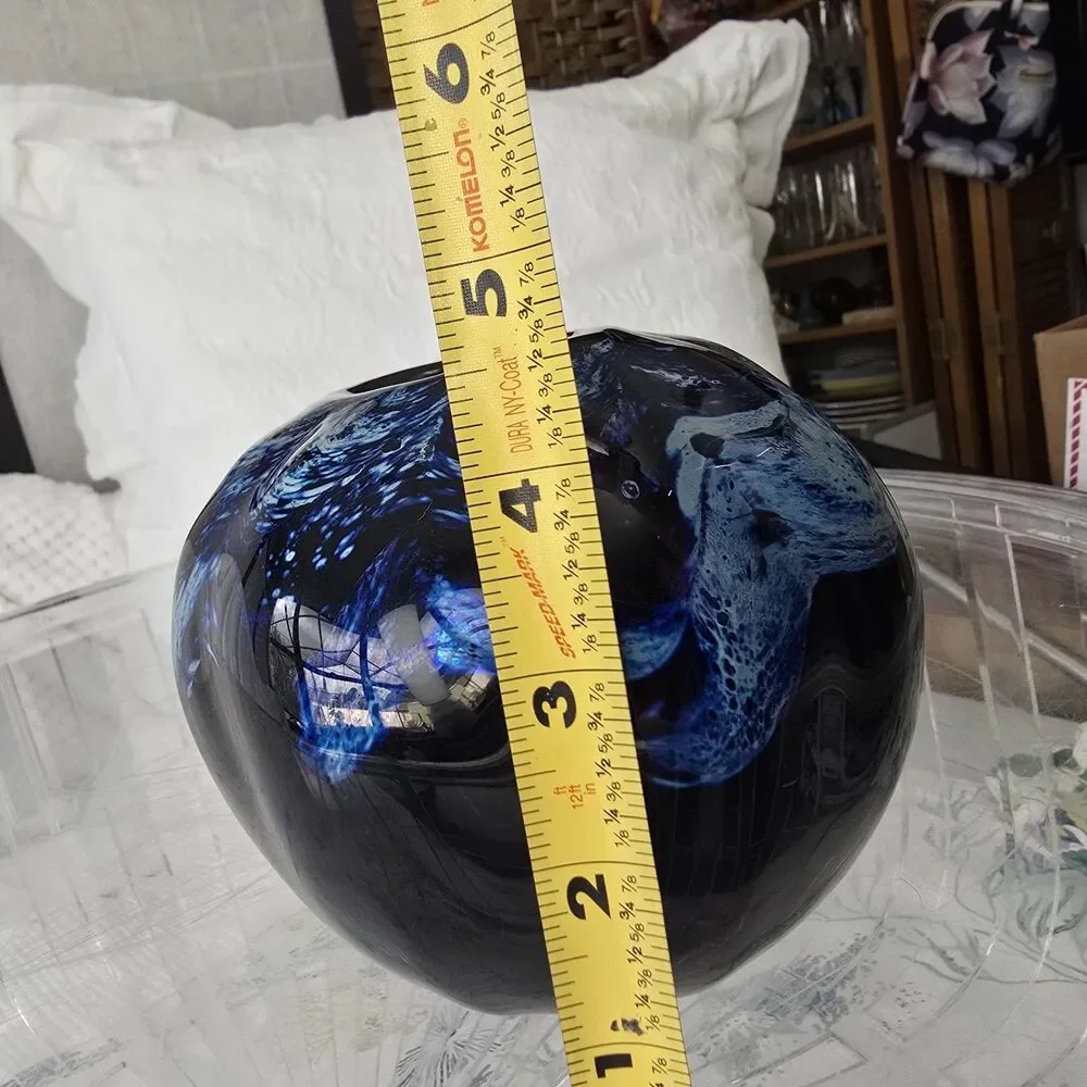 1991 Studio Art Black Glass Acorn Orb Vase Iridescent Luster Waves Signed - Picture 6 of 9